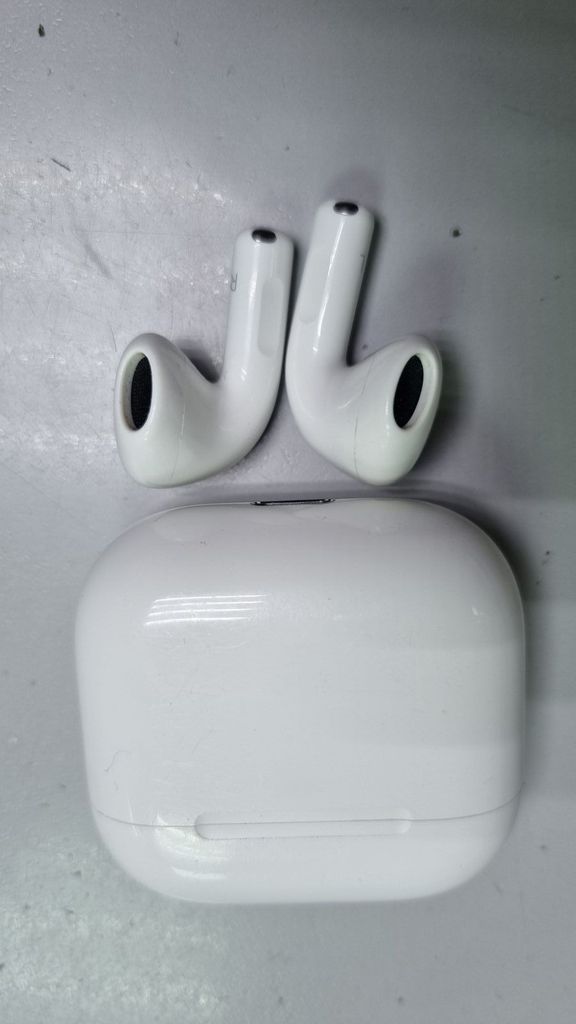 Дешиво Apple airpods 4 с ломбарда