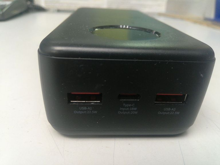 Дешиво Proove illuminator se 22.5w 30000mah с ломбарда