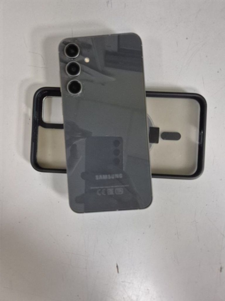 Купити Samsung Galaxy S23 FE SM-S711B 8/256GB Purple Б/У