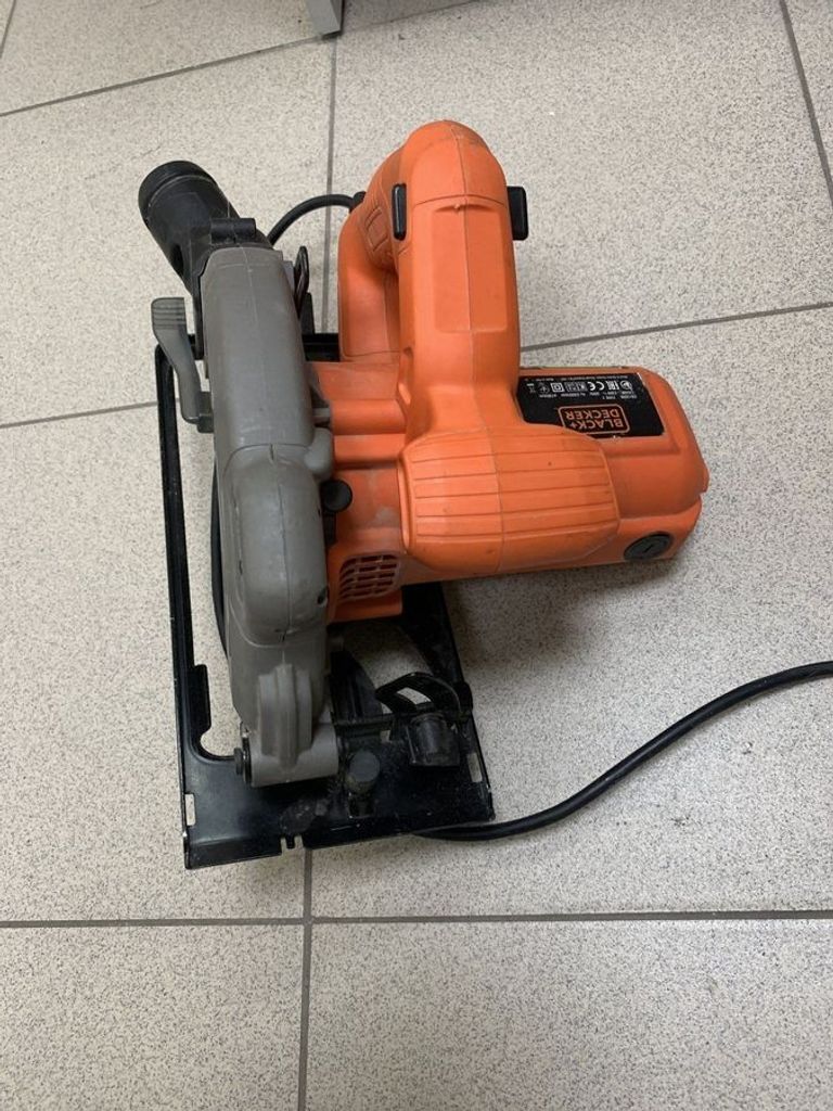 Дешево Black Decker cs1250l з ломбарду
