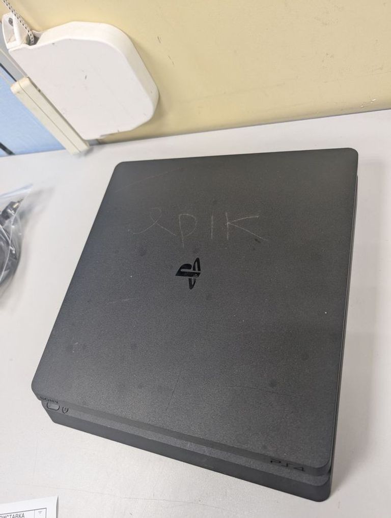 Объявление Sony playstation 4 slim 1tb Б/У