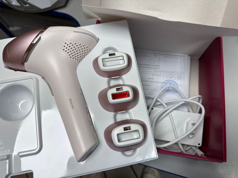 Оголошення Philips Lumea IPL 9000 BRI958/00 Б/У