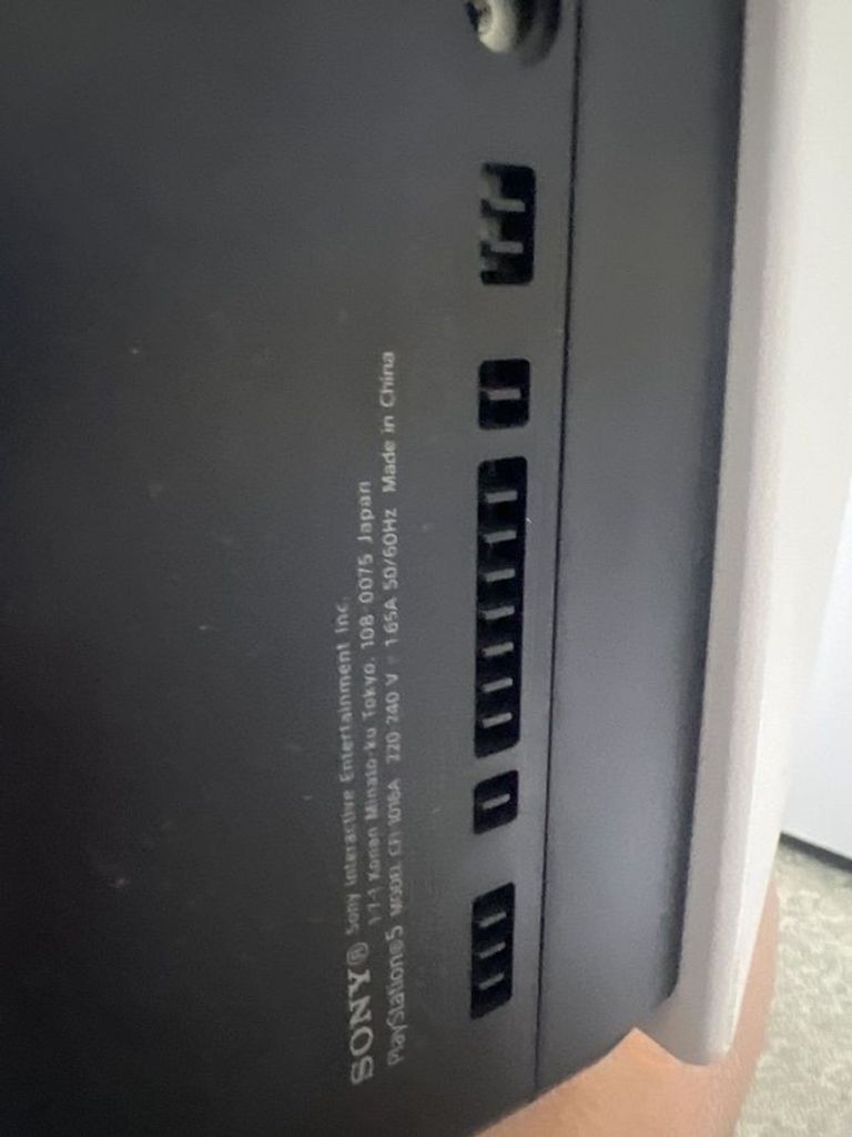 Дешиво Sony PlayStation 5 825GB с ломбарда