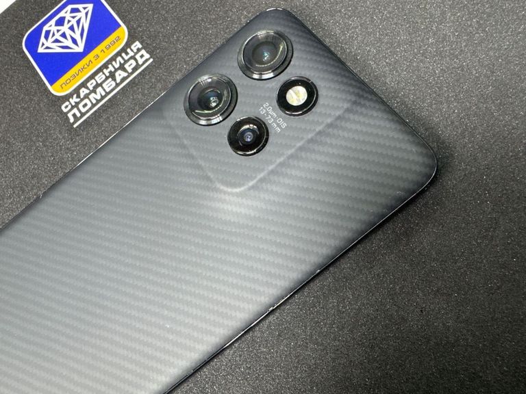 Дешево Motorola ThinkPhone 8/256GB Carbon Black (PAWN0018) з ломбарду