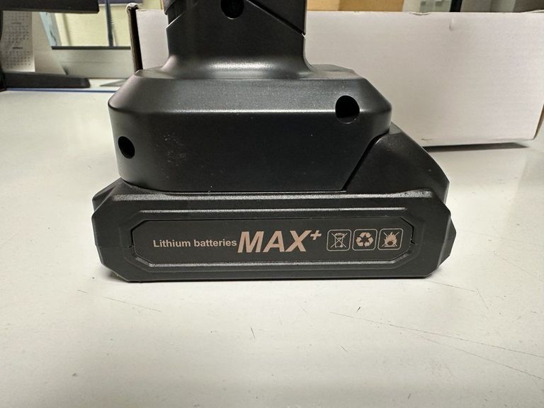 Розпродаж Yan Yi без моделі, продавець Техноскарб