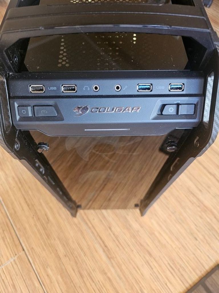 Купить Cougar Panzer EVO Б/У