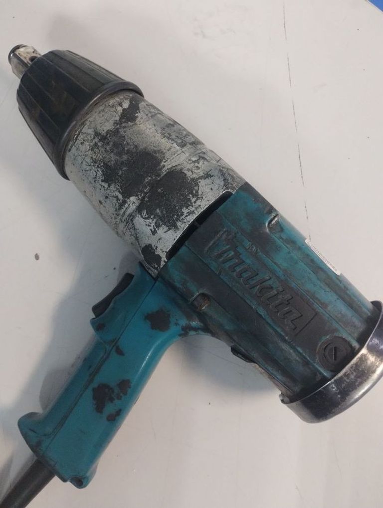 Купити Makita 6906 Б/У