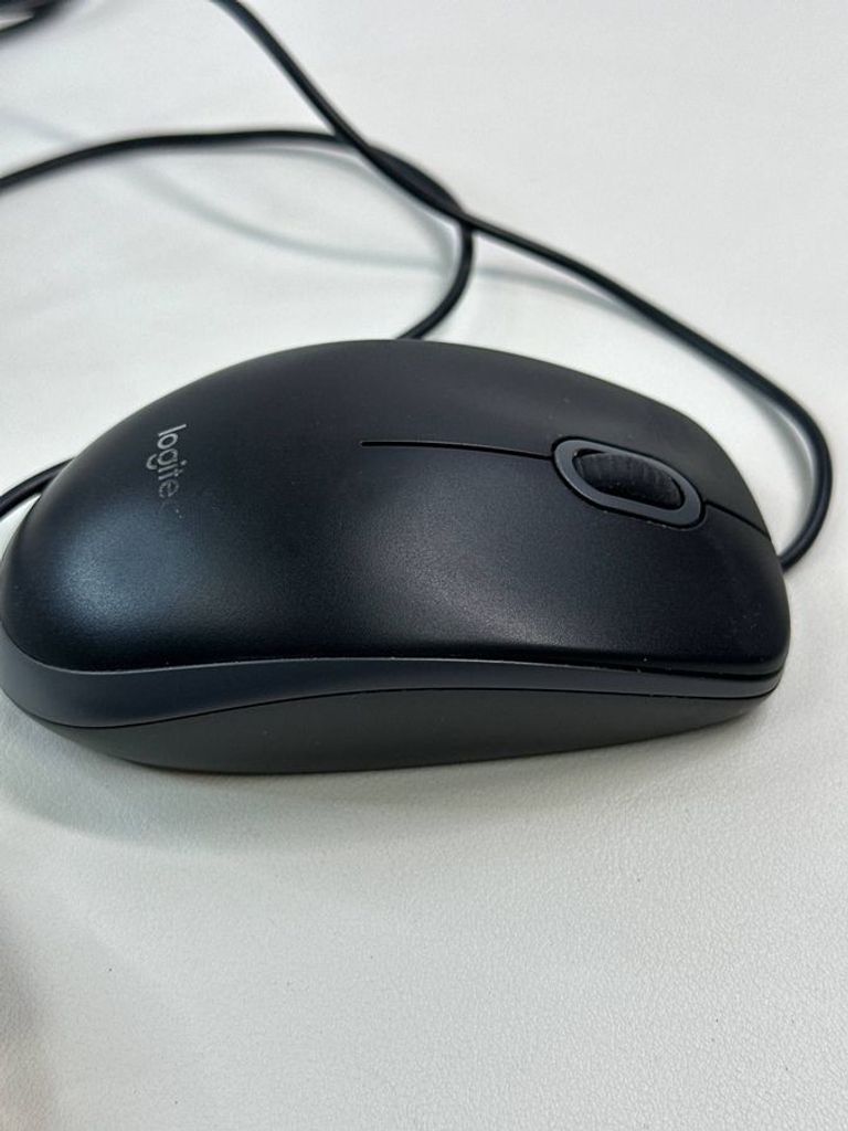 Дешиво Logitech b100 optical mouse с ломбарда