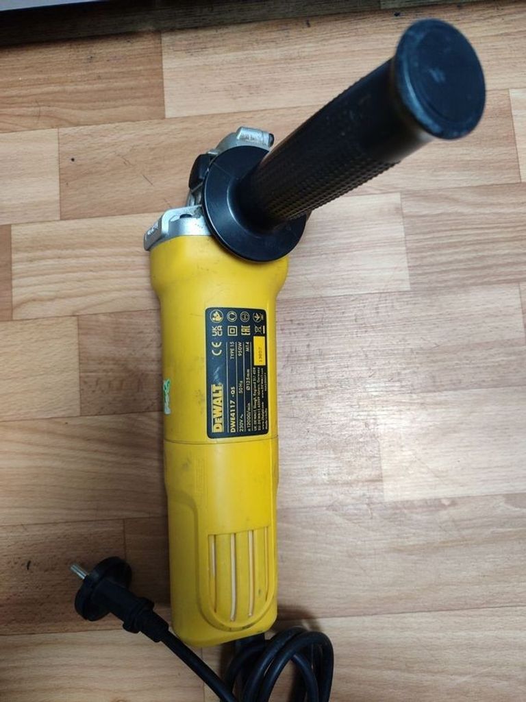 Дешиво Dewalt DWE4117 с ломбарда