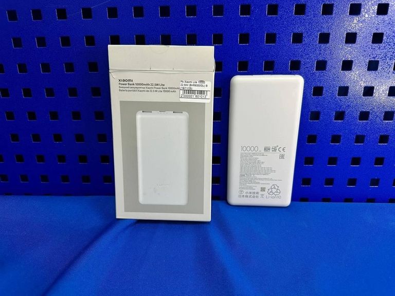Купити Xiaomi 10000 Б/У