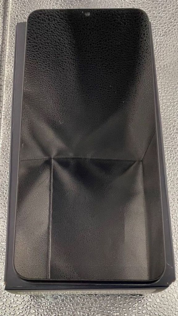 Оголошення Motorola moto e13 8/128gb xt2345-3 Б/У