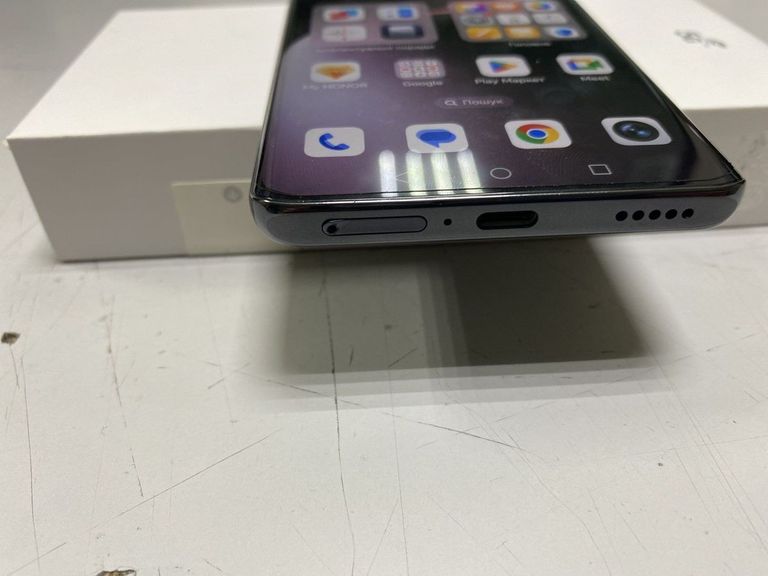 Дешиво Honor magic 7 lite 5g 8/512gb с ломбарда