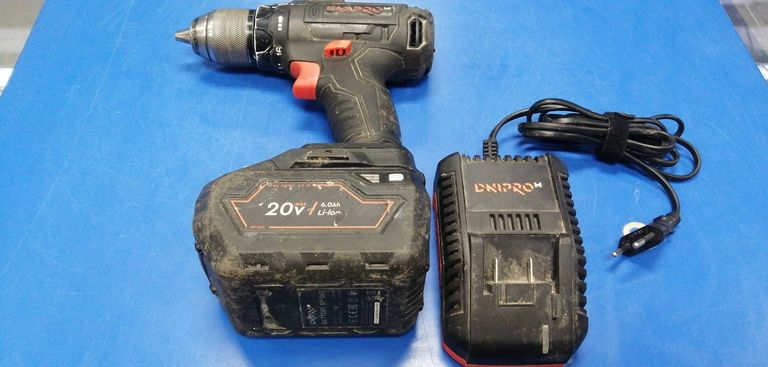 Купити Dnipro-M cd-200th (2акб 4ah + зп) Б/У