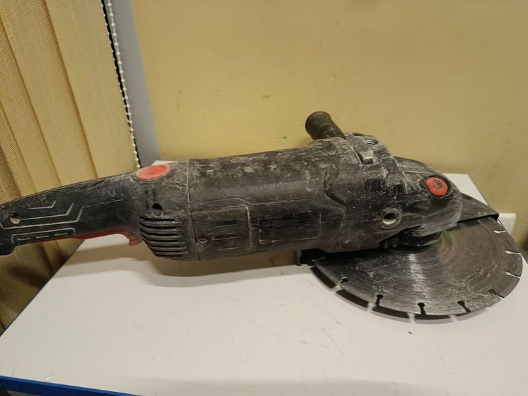 Дешево Dnipro-M без моделі з ломбарду