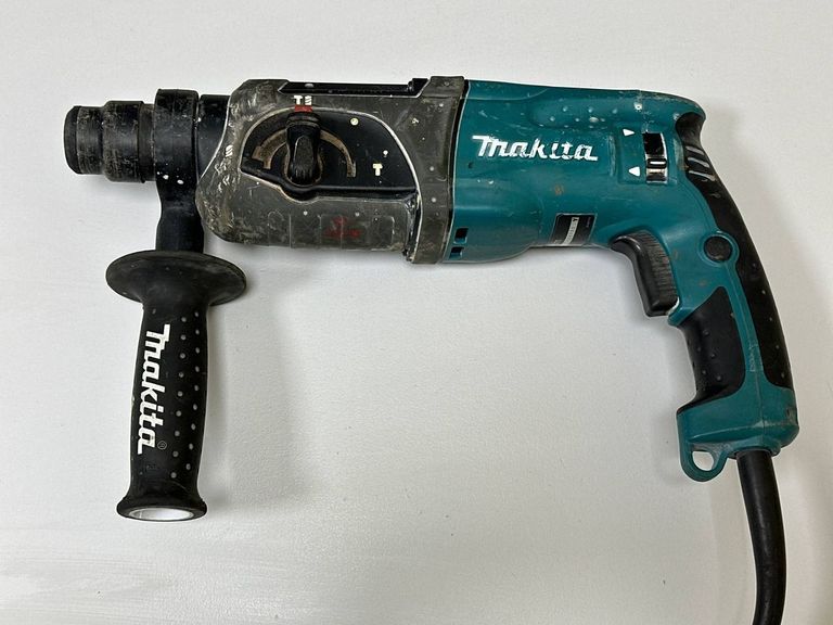 Купити Makita HR2470 Б/У