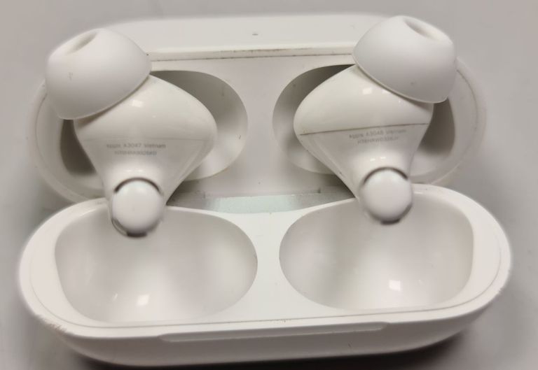 Дешиво Apple airpods pro 2nd generation with magsafe charging case usb-c с ломбарда