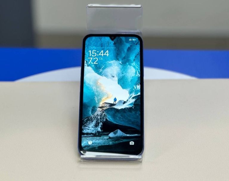 Дешево Xiaomi redmi 15c 4g 8/256gb з ломбарду