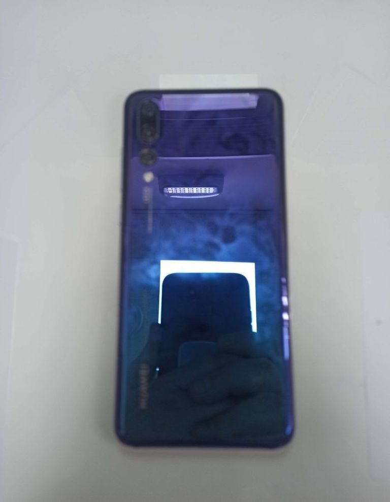 Розпродаж Huawei p20 pro 6/128gb, продавець Техноскарб