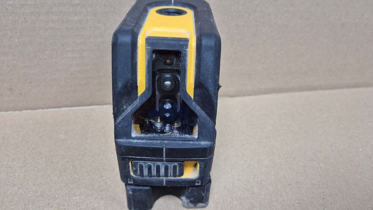 Дешево Dewalt DW0822 з ломбарду