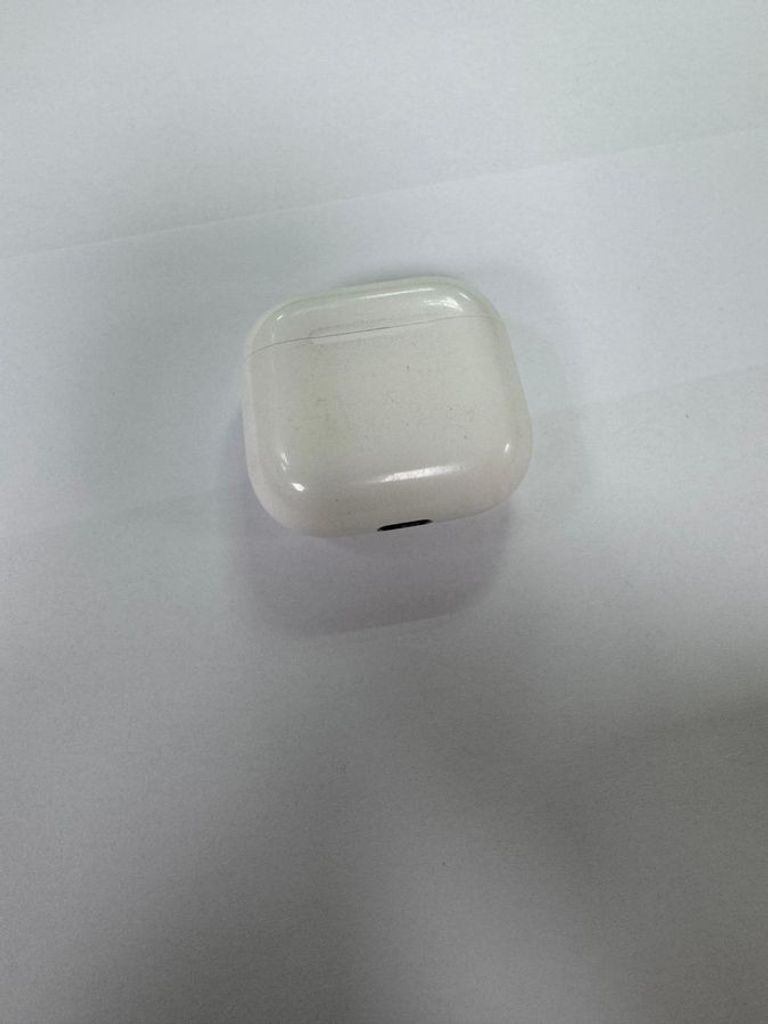 Дешиво Apple airpods 4 с ломбарда