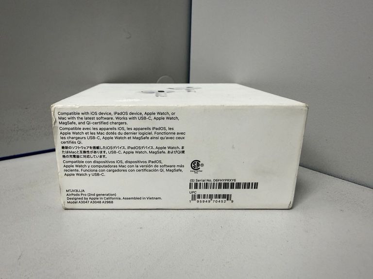 Оголошення Apple airpods pro 2nd generation with magsafe charging case usb-c Б/У