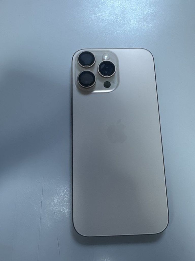 Дешево Apple iphone 16 pro max 256gb з ломбарду