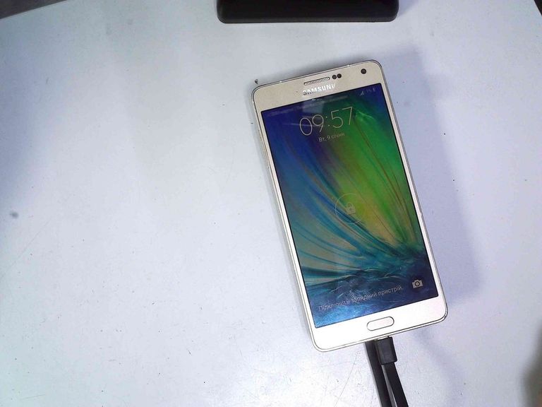 Оголошення Samsung galaxy a7 sm-a700h 2/16gb Б/У