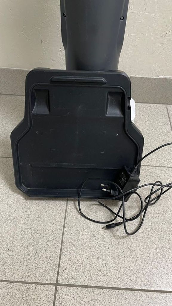 Дешево Leifheit regulus aqua powervac з ломбарду