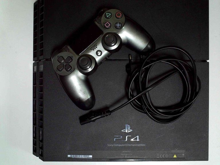 Дешево Sony playstation 4 1tb з ломбарду