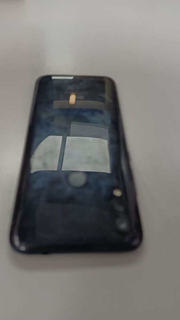 Купити Xiaomi Redmi 7 2/16GB Blue Б/У