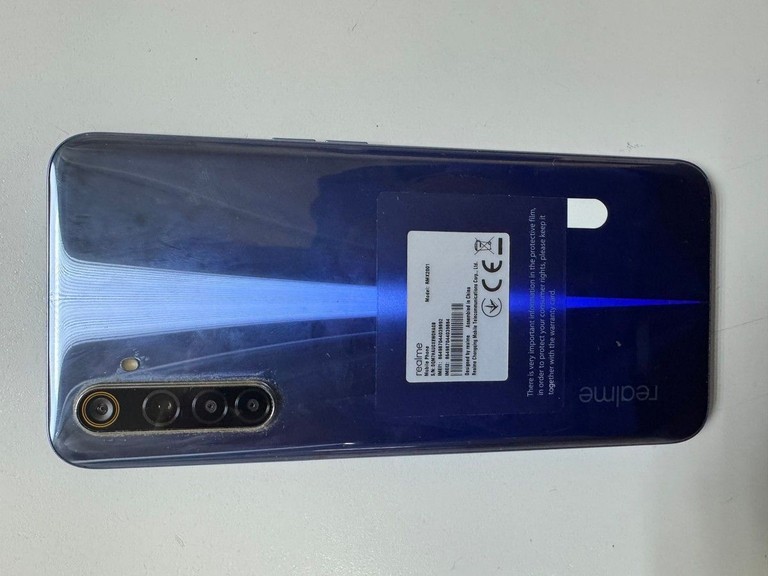 Дешево Realme 6 8/128GB White з ломбарду