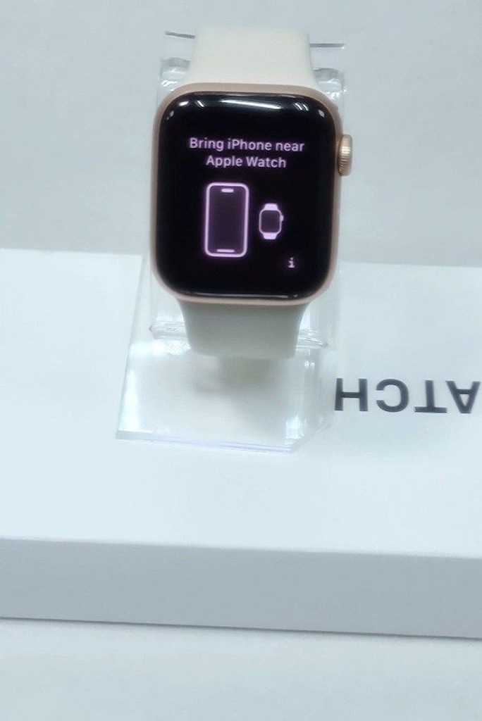 Объявление Apple watch se gps 40mm aluminum case Б/У