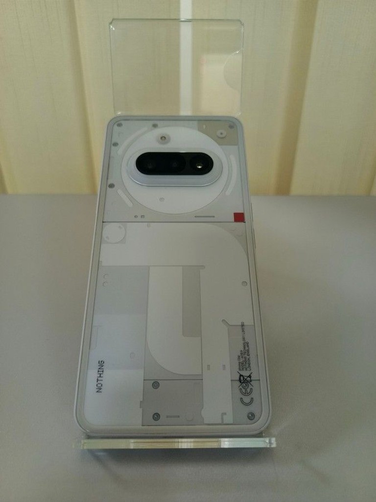 Дешиво Nothing phone 3a 8/128gb с ломбарда