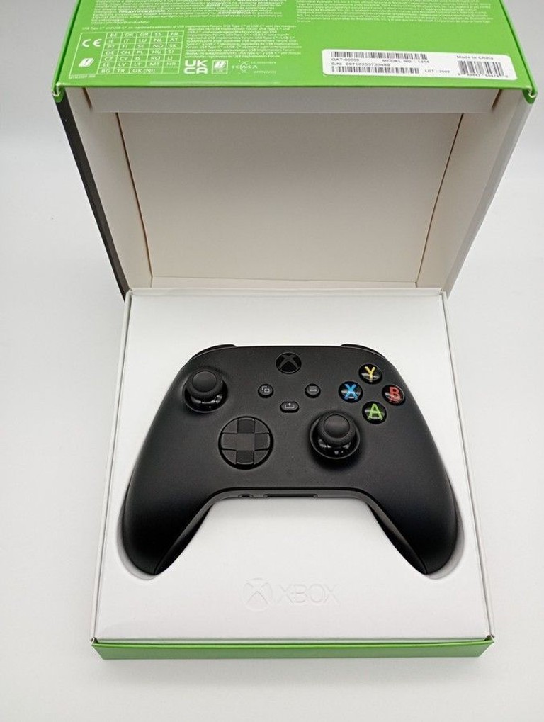 Дешиво Microsoft xbox series x s wireless controller с ломбарда