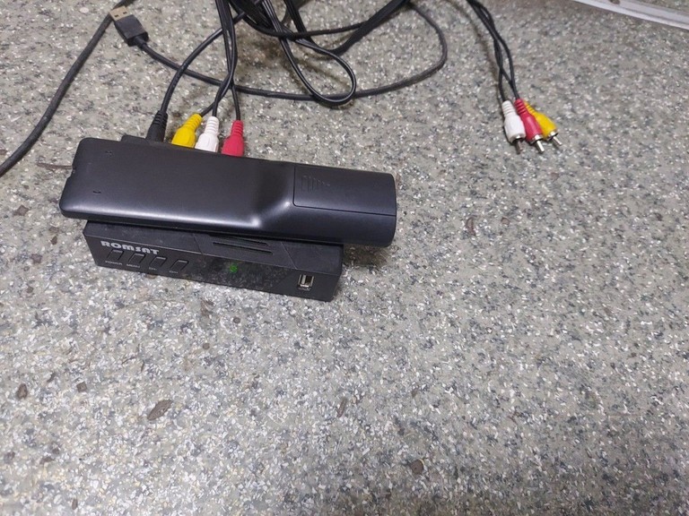 Купити Romsat T8008HD Б/У