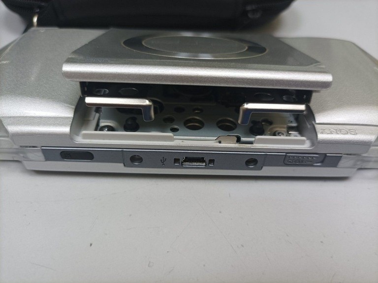 Sony playstation portable \fat\ Код:01-200955178. Зображення 5
