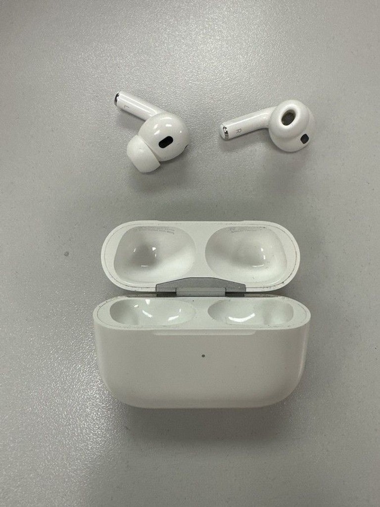 Оголошення Apple airpods pro 2nd generation magsafe Б/У