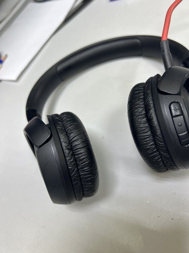 Дешево Jbl tune 520bt з ломбарду