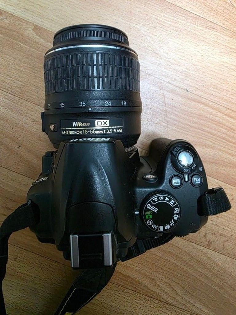 Nikon d3000 kit /af-s nikkor 18-55mm 1:3,5-5,6g vr dx Код:01-200986617. Зображення 5