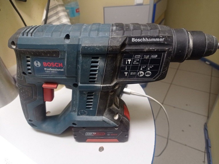 Оголошення Bosch gbh 180-li Б/У