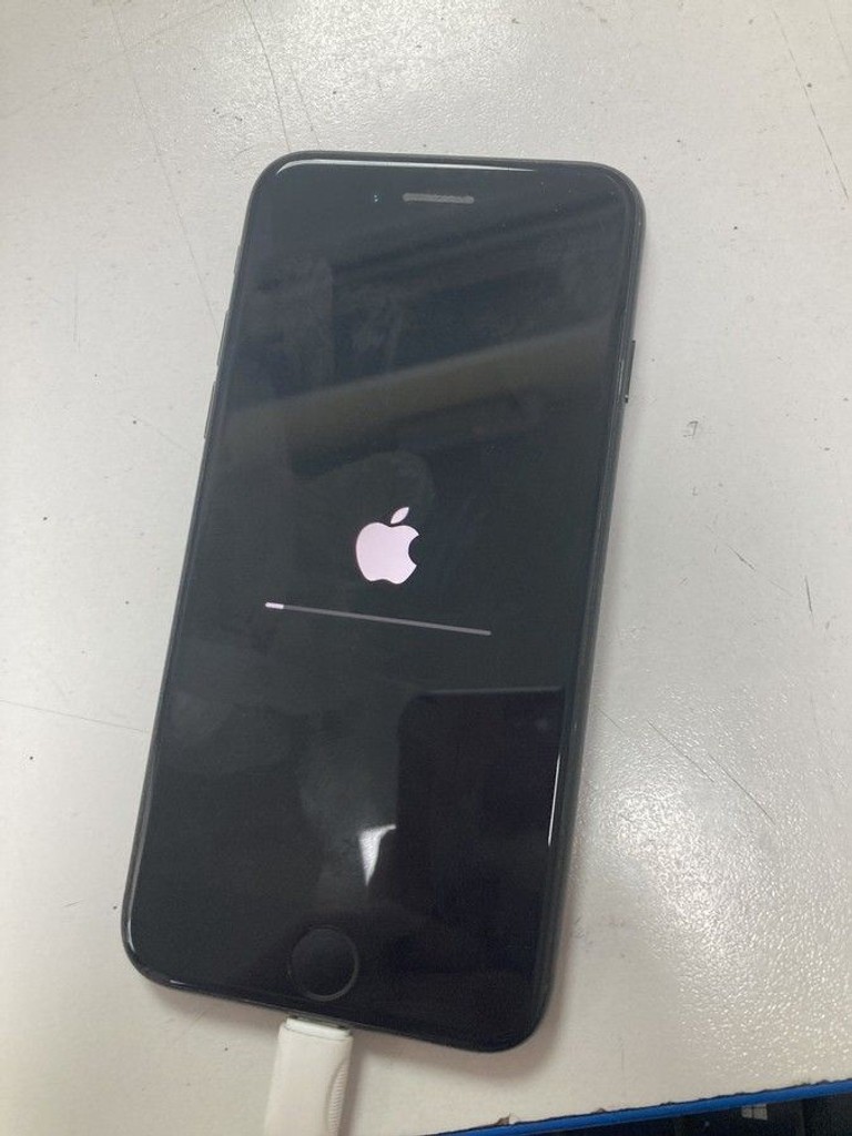 Купити Apple iphone 7 128gb Б/У