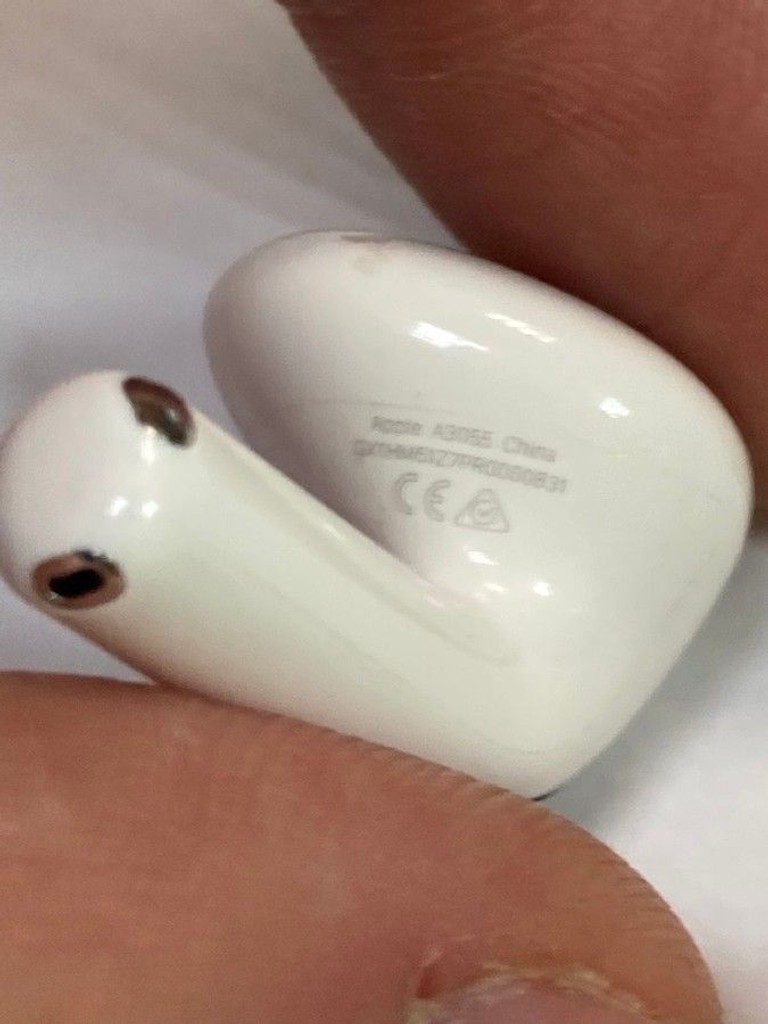 Apple airpods 4 with active noise cancellation Код:01-201026549. Зображення 6