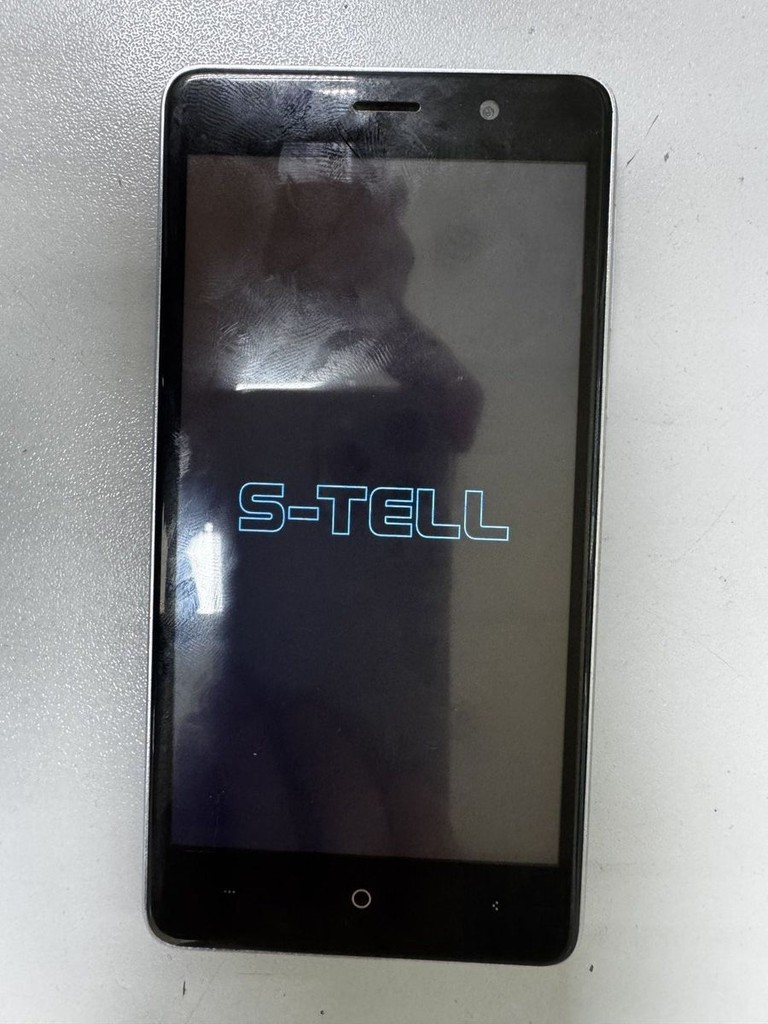 Дешиво S-Tell m511 с ломбарда