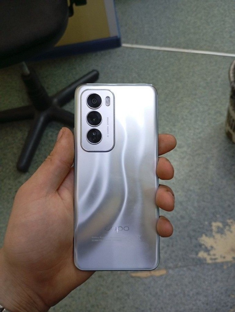 Oppo reno12 5g 12/256gb Код:01-201053349. Зображення 7