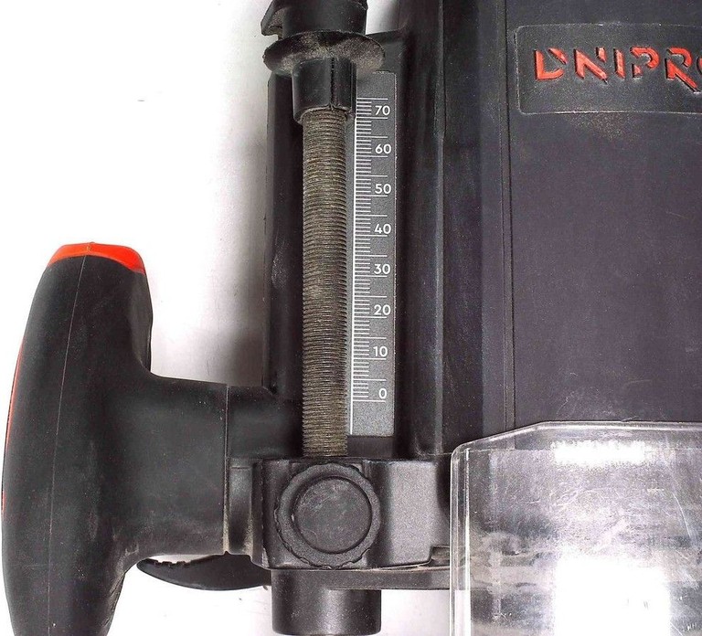 Дешево Dnipro-M er-210lx з ломбарду