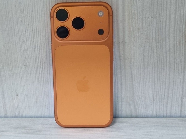 Apple iPhone 17 Pro 256GB Deep Blue (MG8J4) Код:01-201107151. Зображення 10