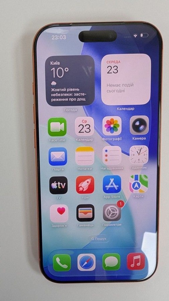 Купити Apple iPhone 17 Pro 256GB Deep Blue (MG8J4) Б/У