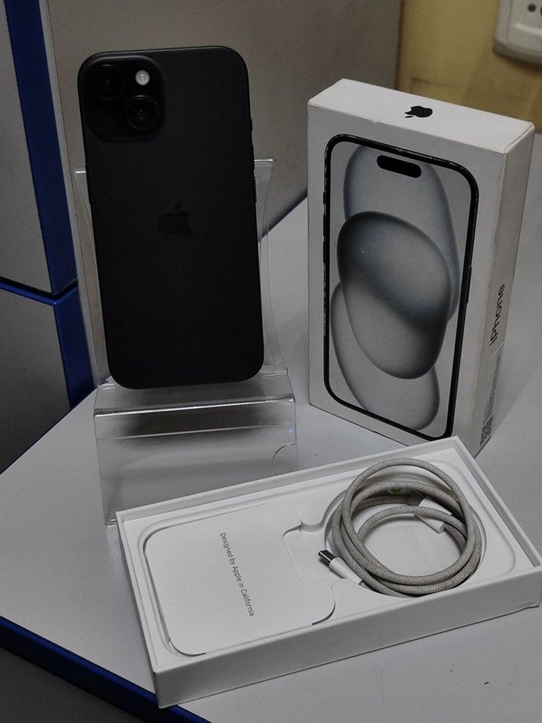 Купить Apple iPhone 15 128GB Green Б/У