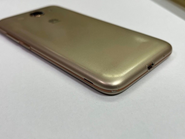 Дешиво Huawei y3 2017 1/8gb с ломбарда