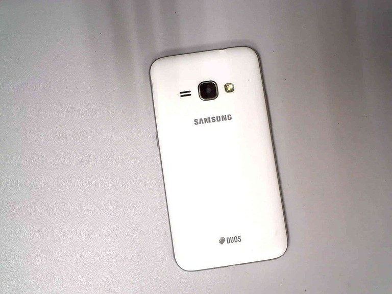 Объявление Samsung galaxy j1 j120h Б/У